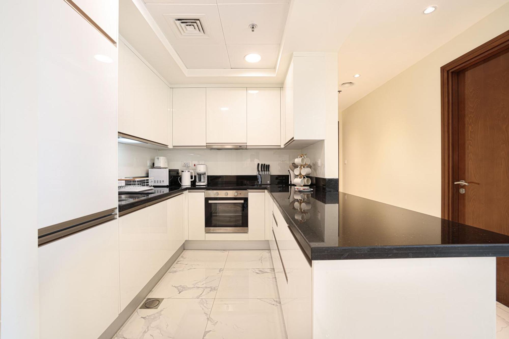Visionary Vista: 2br Al Habtoor Apartment Dubai